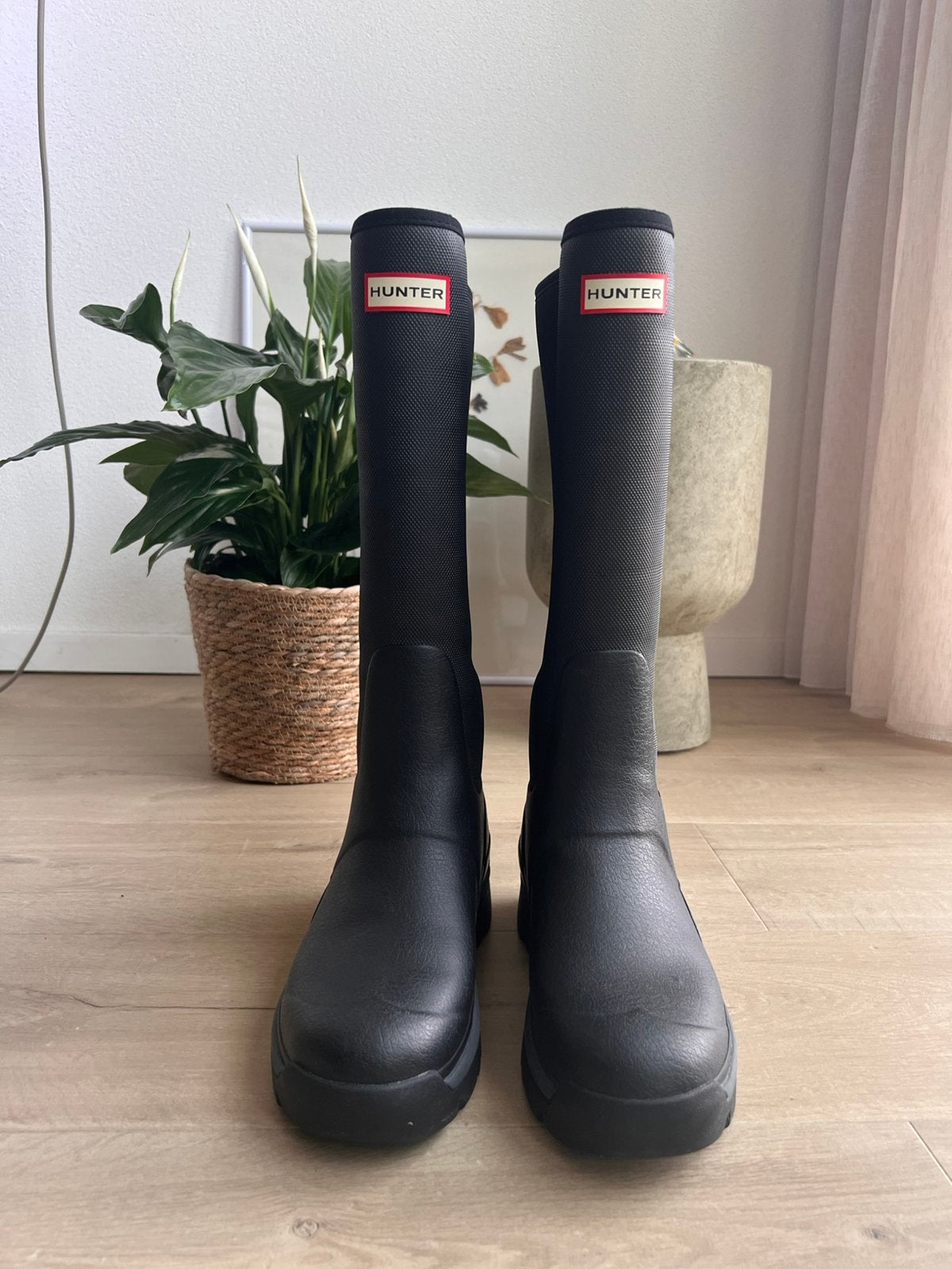 Hunter | outdoor laarzen | Vibram | Neopreen | 1x gedragen, Kleding | Dames, Zwart, Ophalen of Verzenden, Regenlaarzen, Zo goed als nieuw