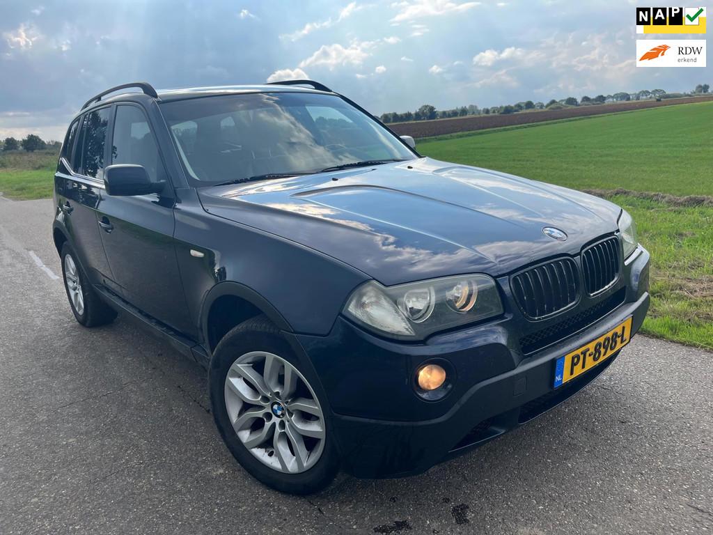 BMW X3 2.5si Executive / lpg yongtimer. Pano/leer/automaat, 2497 cc, Blauw, Bedrijf, Parkeersensor