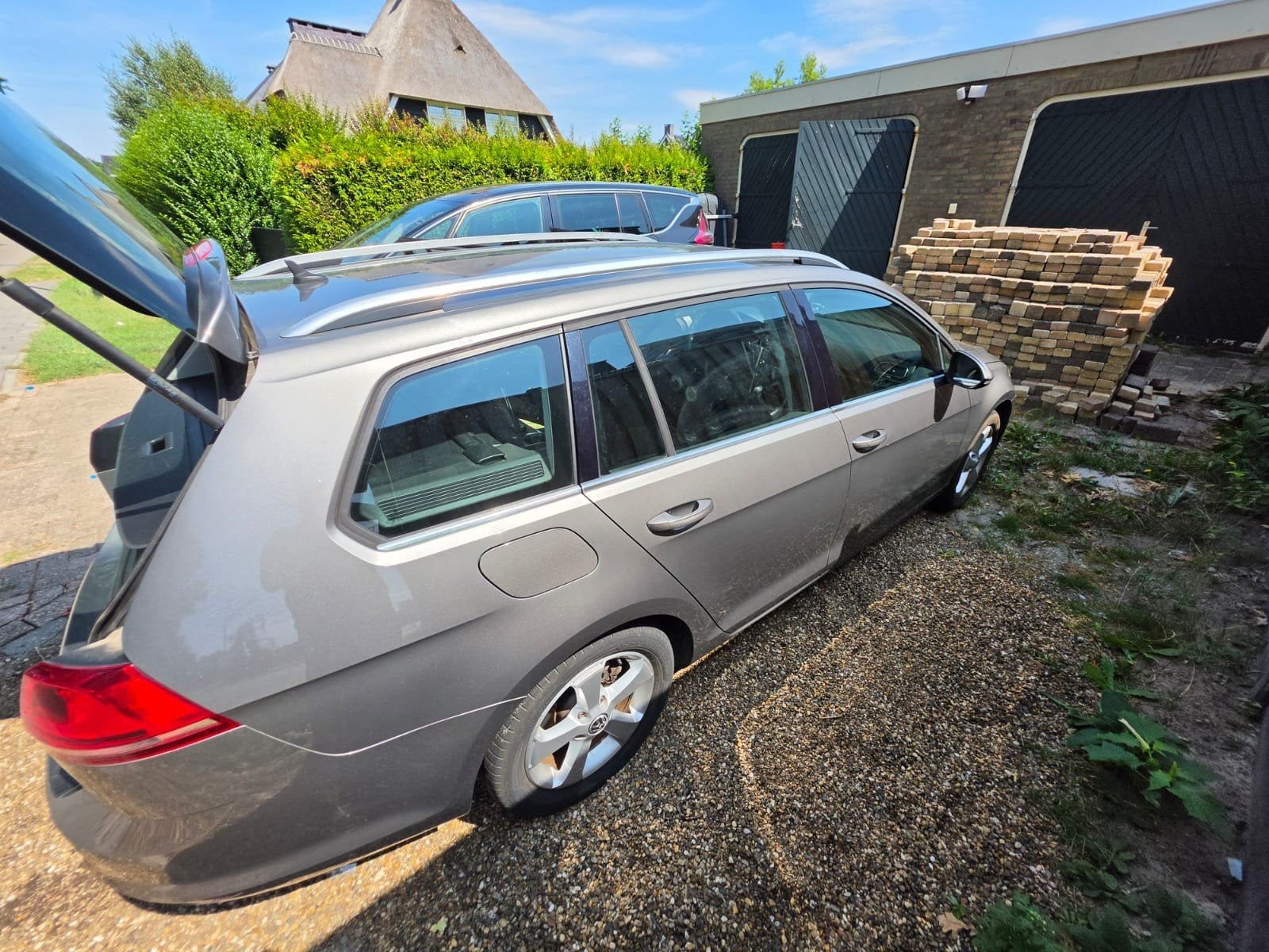 Foto 10 van Volkswagen Golf 1.6 TDI 77KW Variant DSG 2014 Grijs