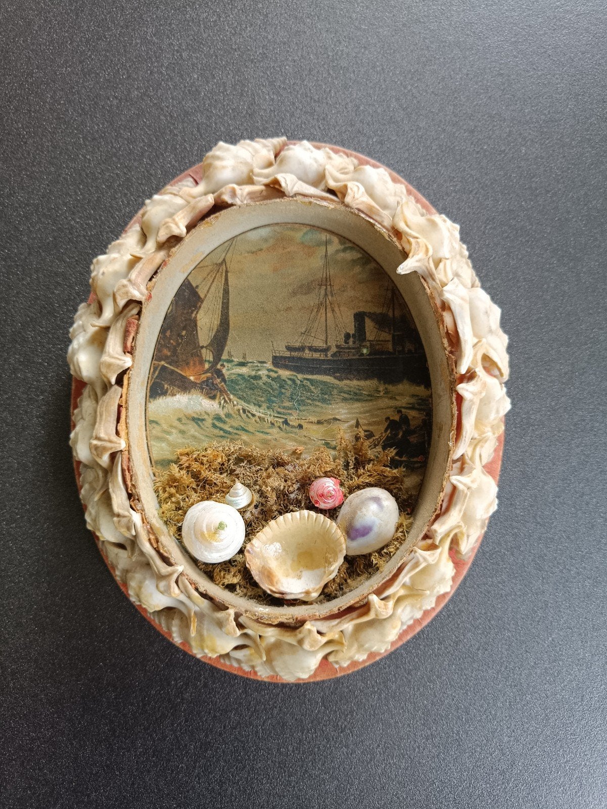 Antiek diorama schelpenkunst met zeegezicht, Ophalen