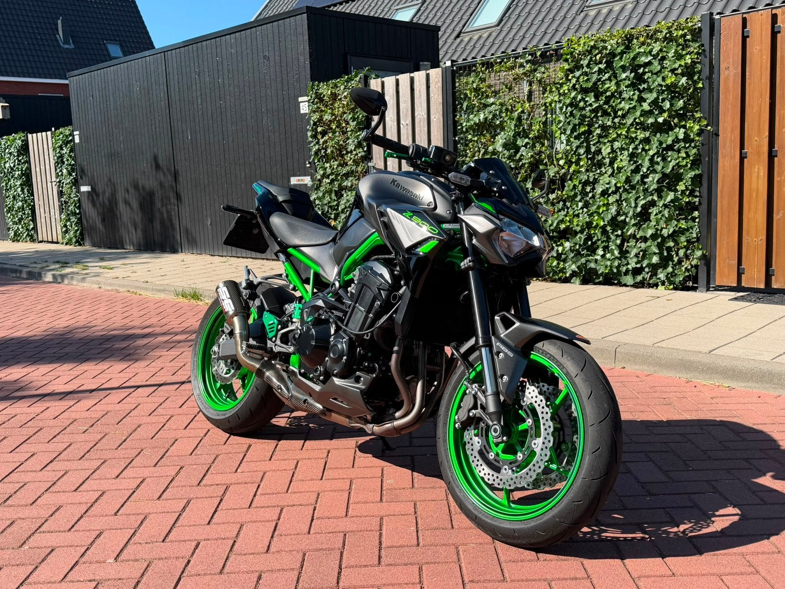 Kawasaki Z900 70kw 2024 NL motor, SC-project, 948 cc, Particulier, Handgeschakeld, Sportuitlaat