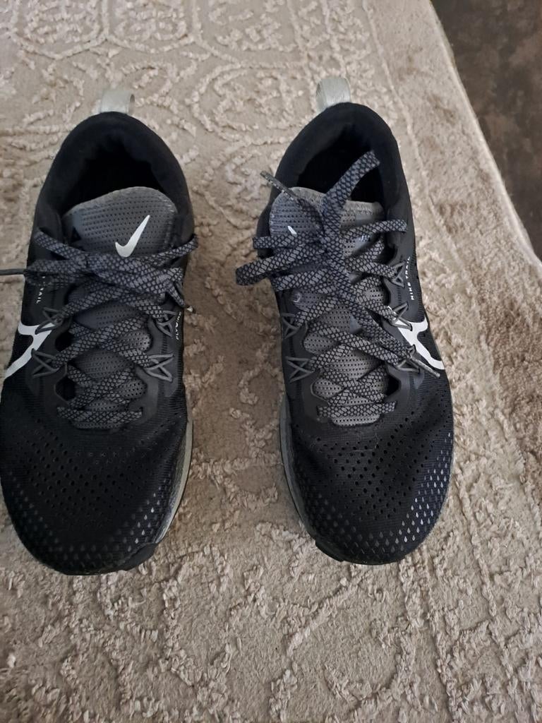 Nike Air Trail maat 39, Gebruikt, Sportschoenen, Ophalen of Verzenden, Jongen