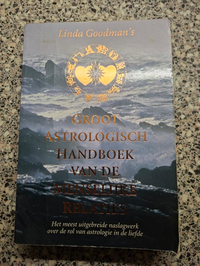 Linda Goodman's groot astrologisch handboek van de menselijk, Achtergrond en Informatie, Astrologie, L. Goodman, Ophalen of Verzenden