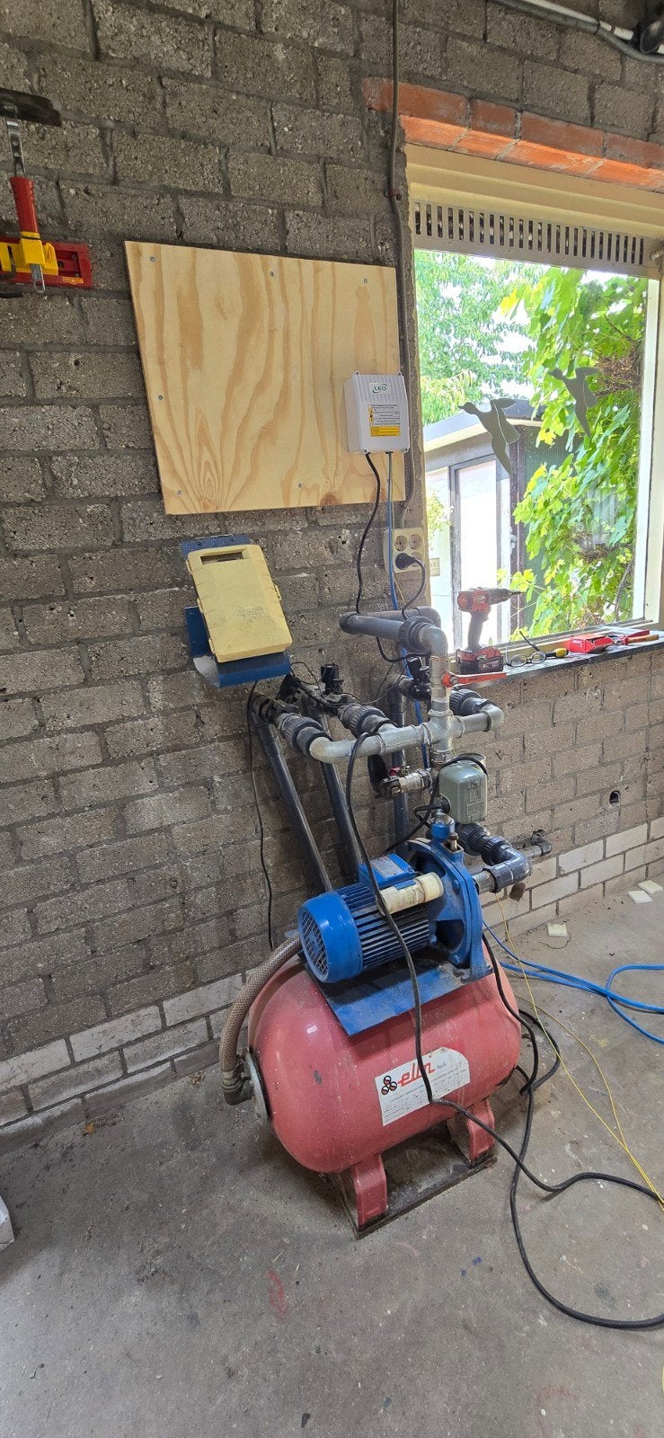 Gebruikte hydrofoorpomp met drukvat, Ophalen, Gebruikt, Elektrisch, Hydrofoorpomp