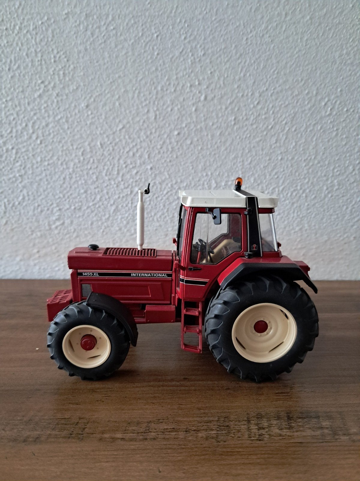 International 1455xl Shuco, Verzenden, Zo goed als nieuw, Tractor of Landbouw, Schuco