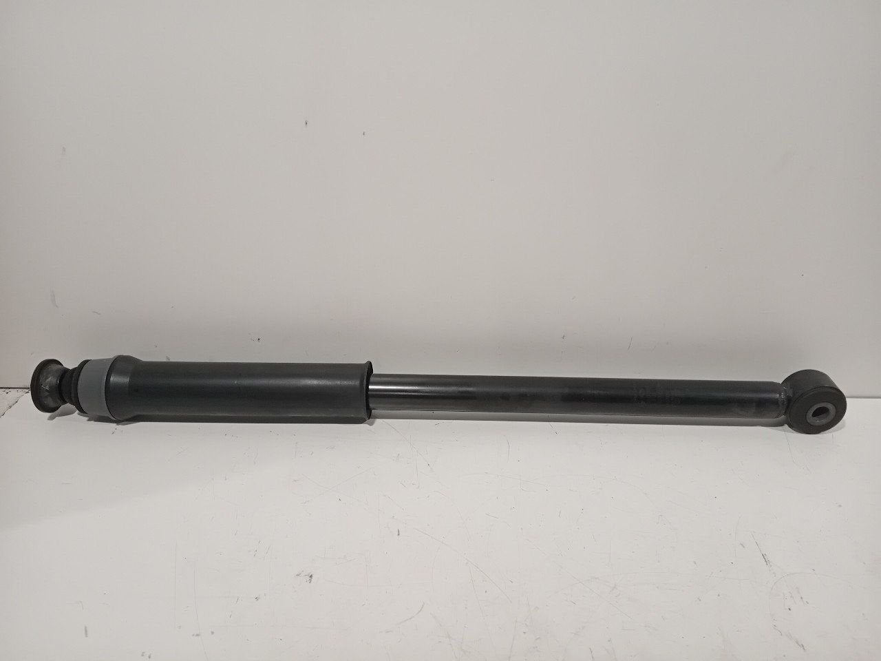 Schokbreker links achter Renault Arkana, Onderdelen@venauto.nl, Van der Ven Autorecycling B.V., Gebruikt, Ettenseweg 76, 4706 PB Roosendaal, The Netherlands