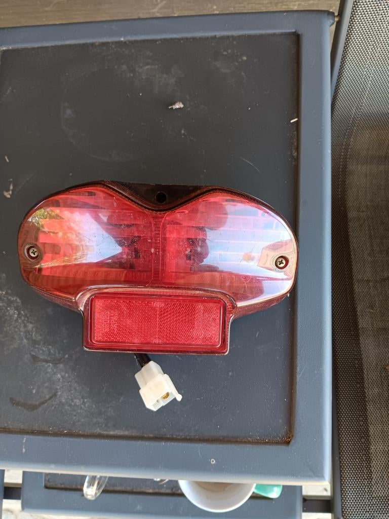 Achterlicht motor..komt van een Bandit af, Ophalen