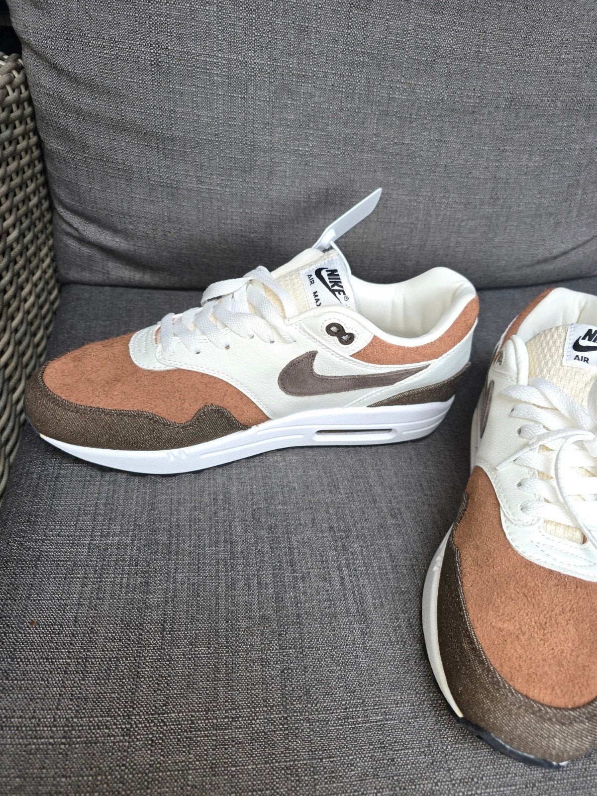 Nike Air Max 1 'Brown' 2023 - Maat 45, Bruin, Nike, Nieuw, Ophalen of Verzenden