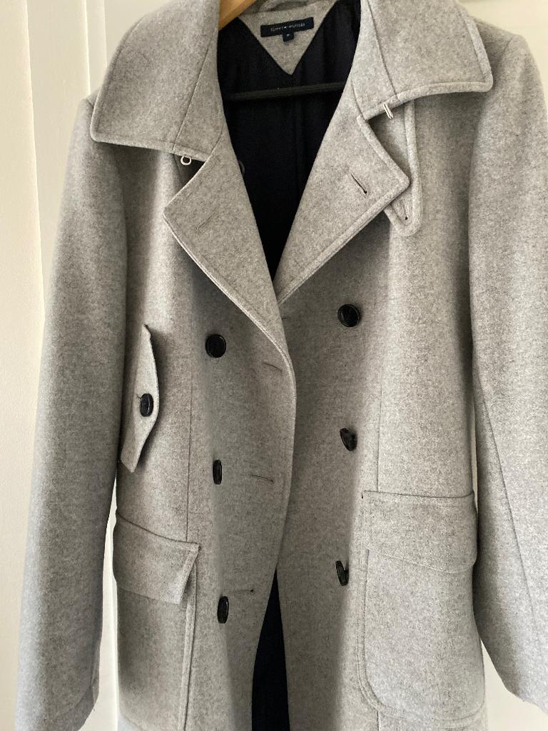 Prachtige Tommy hilfiger Dames coat maat 38 m, Zo goed als nieuw, Grijs, Tommy Hilfiger, Ophalen