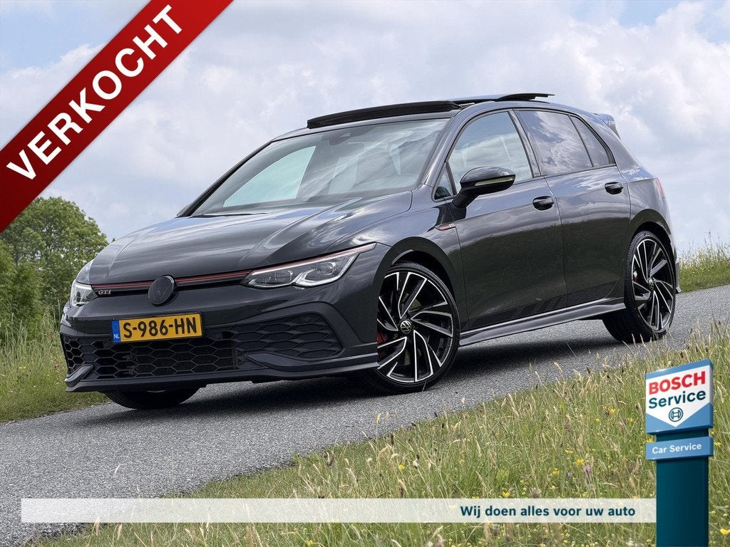 Volkswagen Golf 8 2.0 TSI GTI Clubsport 300PK / Pano / IQ Li, Gebruikt, Euro 6, 4 cilinders, 1984 cc