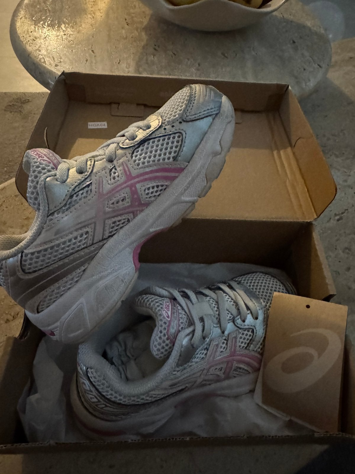 Asics meisje, Ophalen of Verzenden, Zo goed als nieuw, Overige kleuren