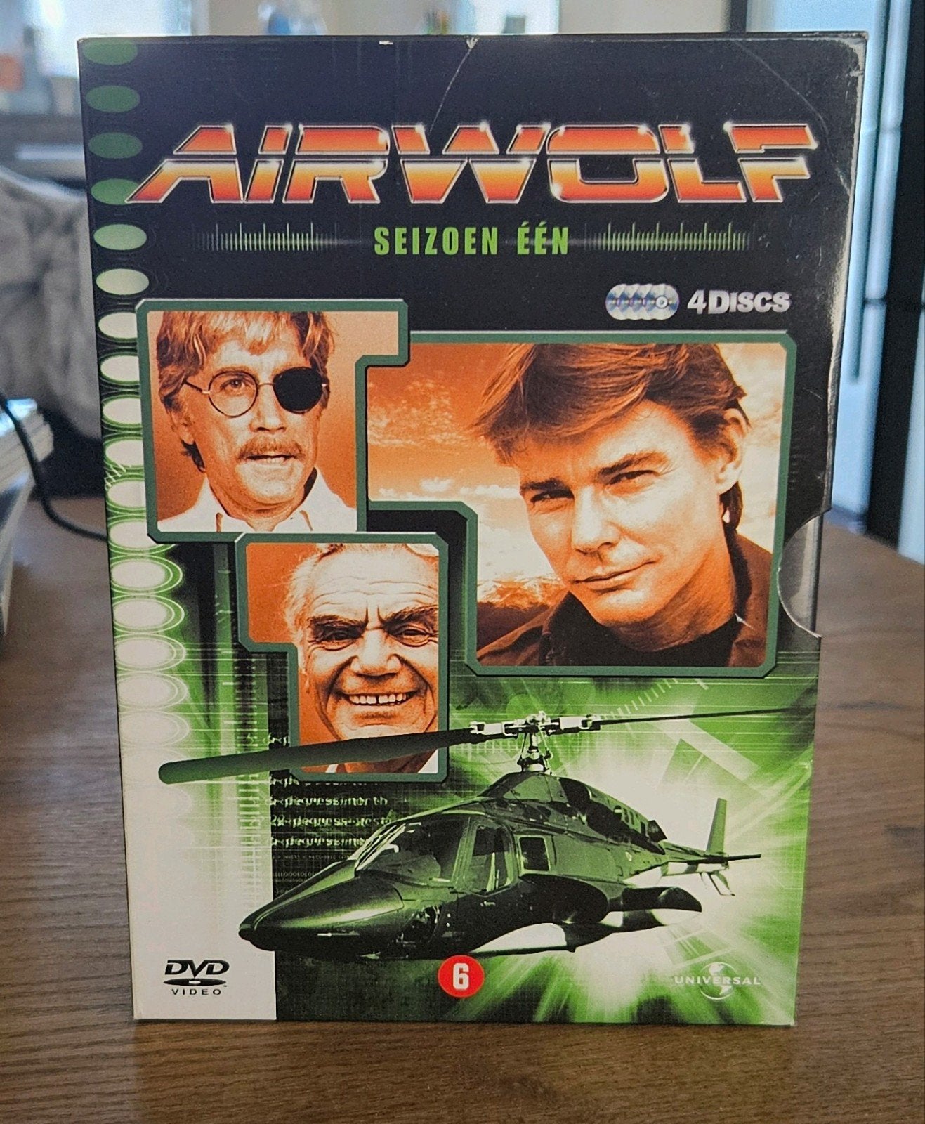 Airwolf Boxset DVD Seizoen 1, Cd's en Dvd's, Dvd's | Tv en Series, Ophalen, Gebruikt