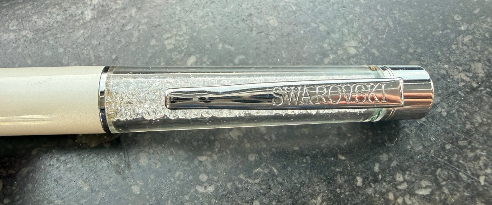 Swarovski pen met parelmoer en kristallen, Ophalen of Verzenden, Zo goed als nieuw, Overige typen
