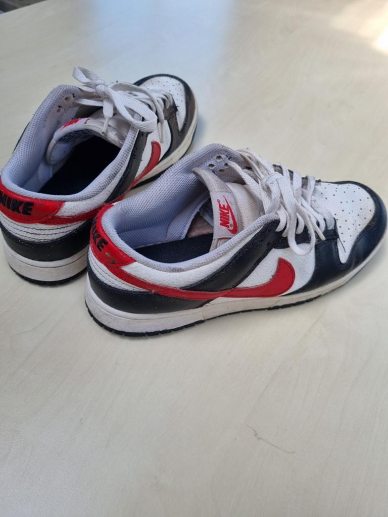Nike Dunk Low Sneakers Zwart Rood Wit, Zwart, Nike, Ophalen of Verzenden, Sneakers of Gympen