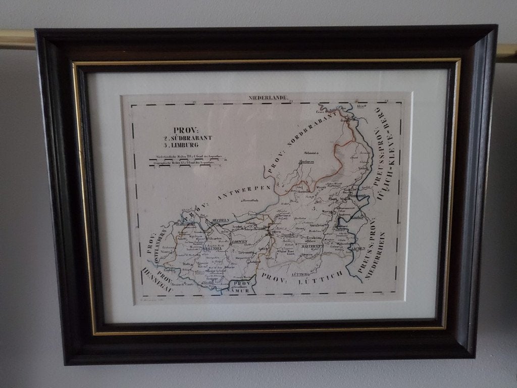 ingelijste Duitse landkaart Zuid-Brabant en Limburg (1825), Gelezen, Ophalen of Verzenden, Landkaart, 1800 tot 2000