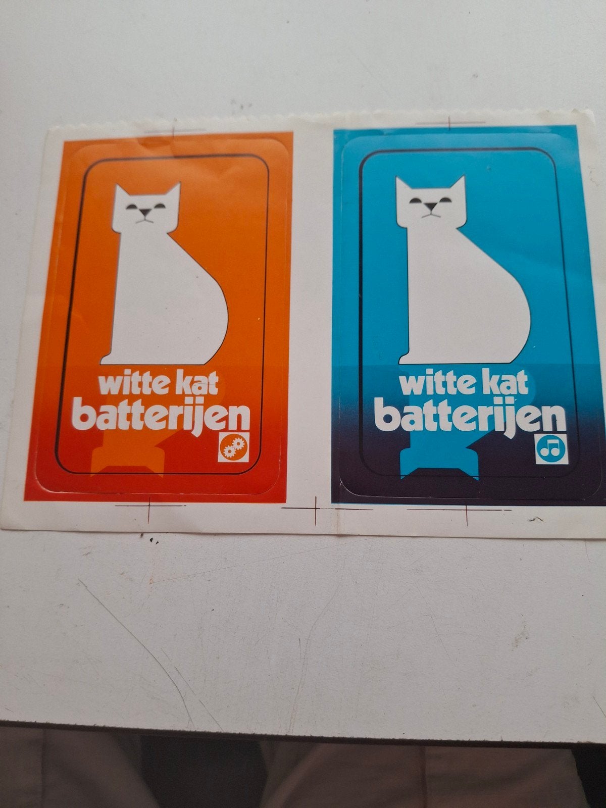 2 Witte Kat stickers, Ophalen of Verzenden, Zo goed als nieuw, Overige typen