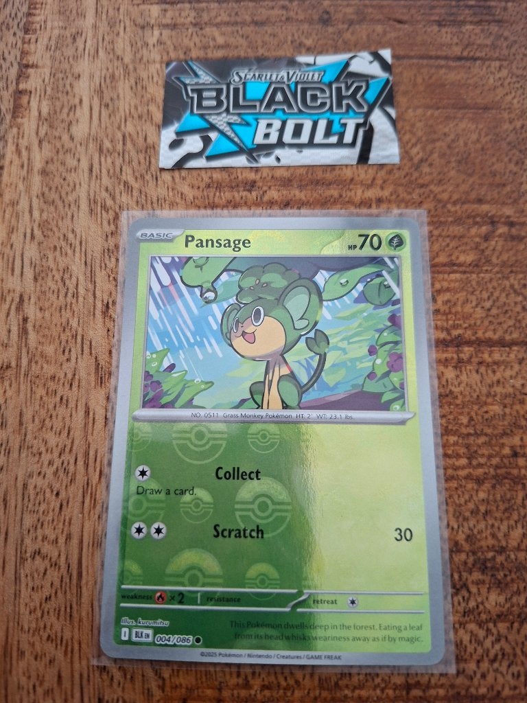Pokemon Pansaga (pokeball) (004/086) – Black Bolt, Ophalen of Verzenden, Nieuw, Losse kaart, Foil