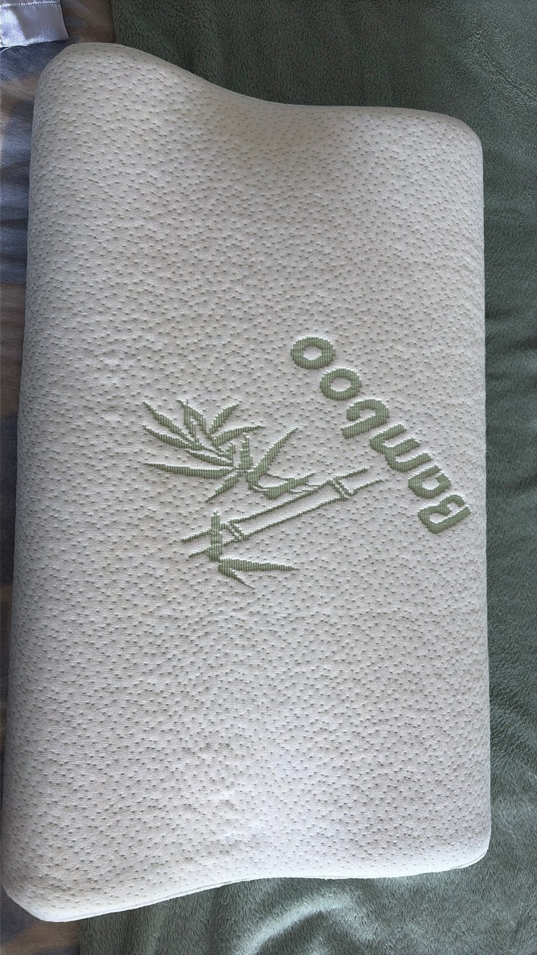 Memory Foam Kussen met Bamboehoes - Ergonomisch, Ophalen, Eenpersoons, Wit, Zo goed als nieuw