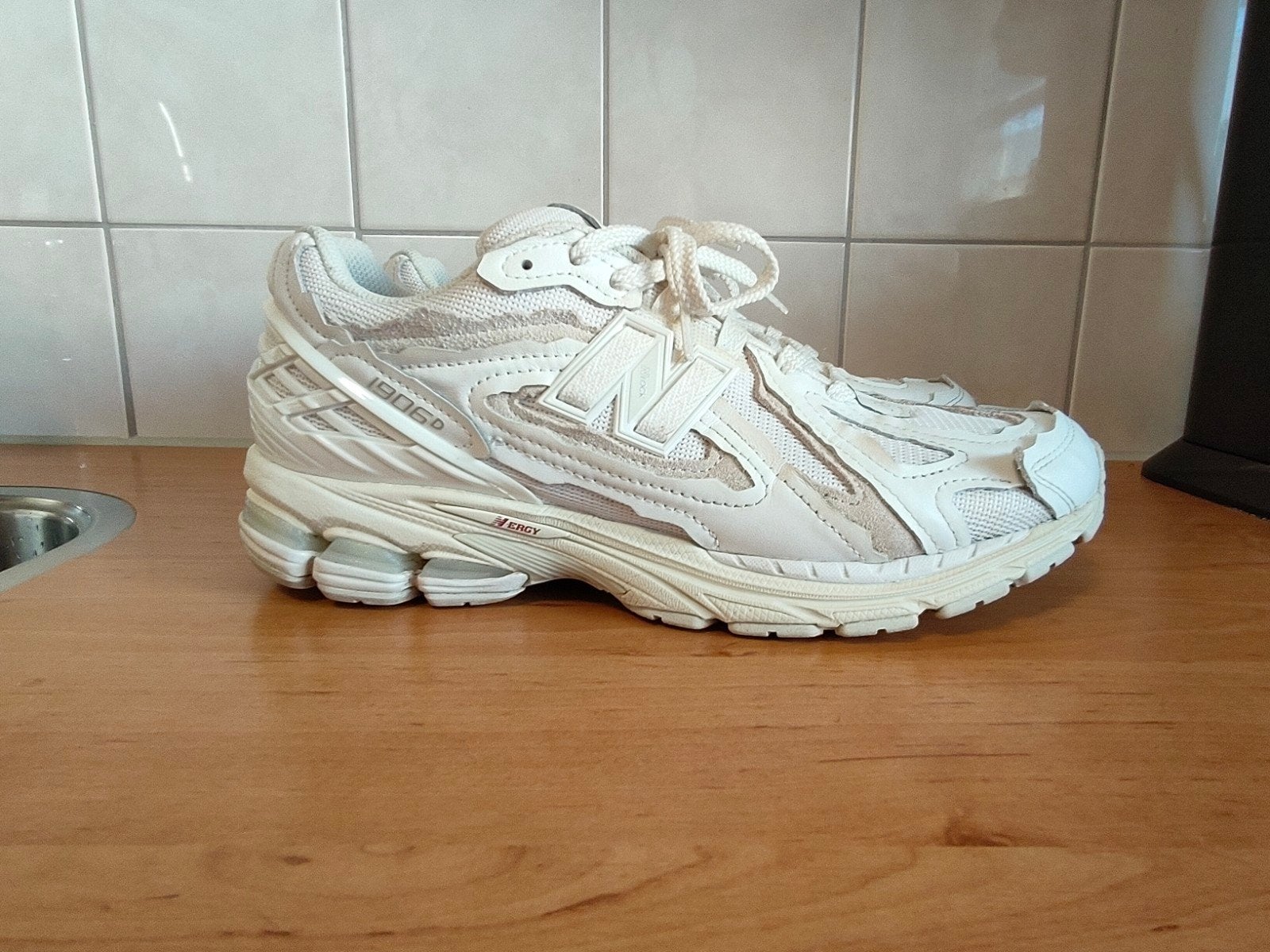 New Balance 1906D Protection Pack - Wit/Beige, Kleding | Heren, New Balance, Wit, Ophalen of Verzenden, Sneakers of Gympen