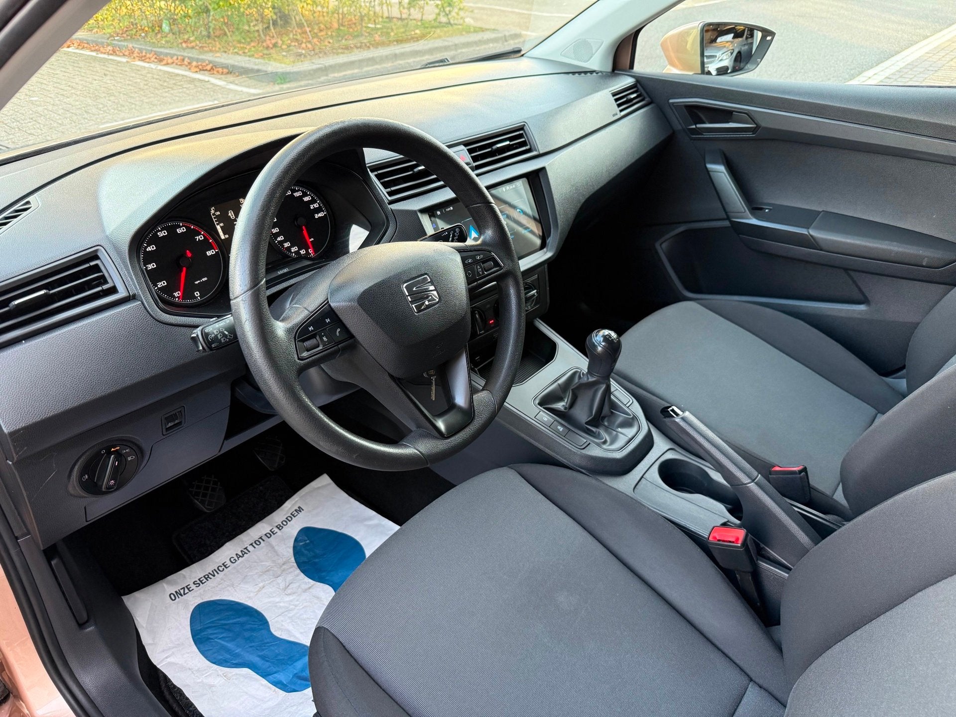Seat Ibiza 1.0 MPI Reference LMV15/AIRCO/CAMERA/NAVI/CARPLAY, Stof, Ibiza, Bedrijf, Handgeschakeld