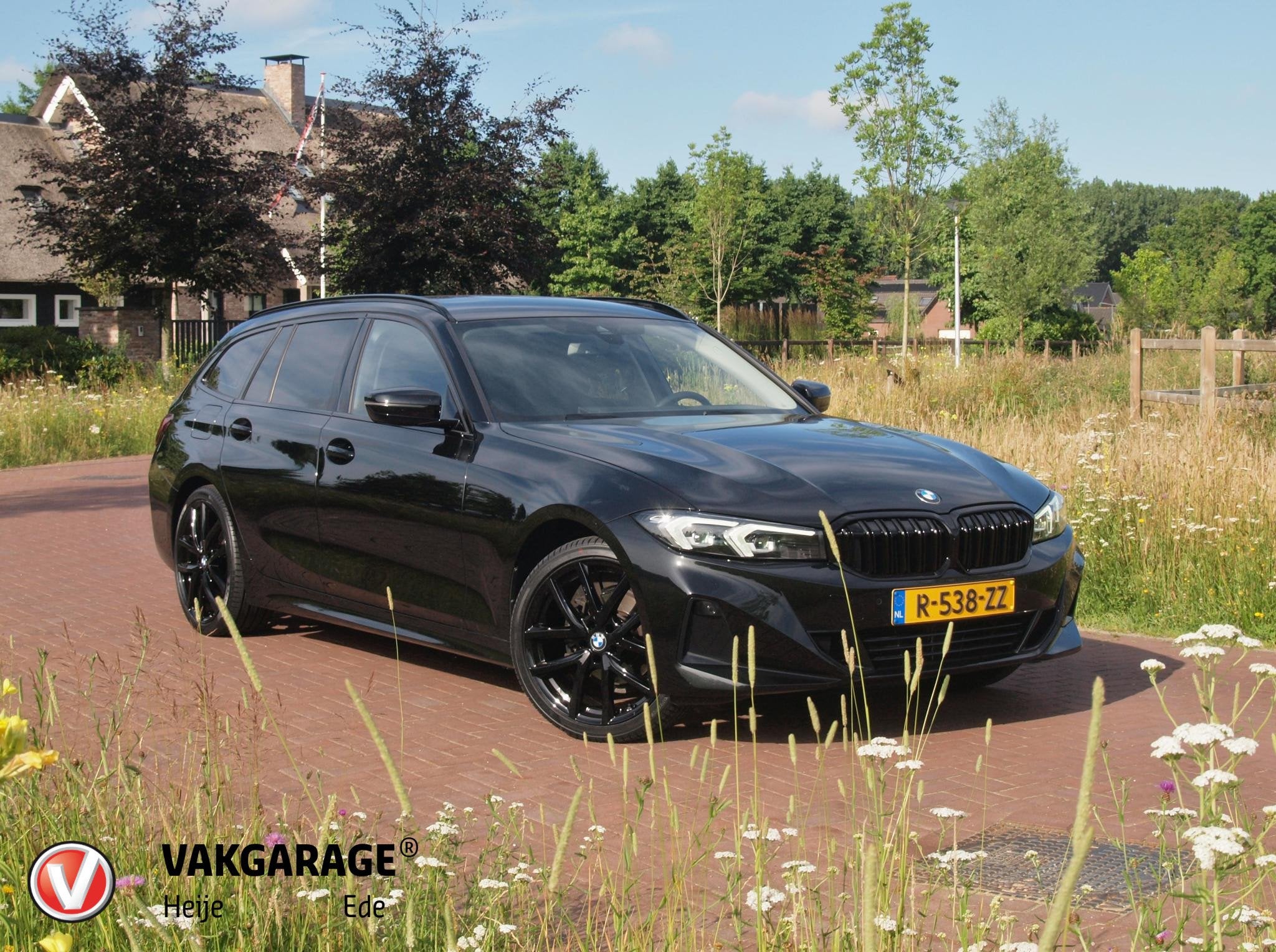 BMW 3-serie Touring 318i | Facelift model | Apple Carplay |, Auto's, Automaat, 1998 cc, Gebruikt, Zwart