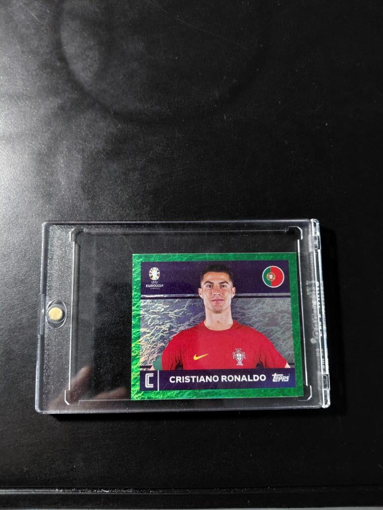 Cristiano ronaldo (green parallel/super rare) topps, Verzamelen, Sportartikelen en Voetbal, Ophalen of Verzenden, Nieuw, Buitenlandse clubs