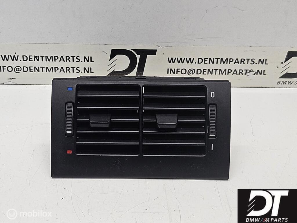 Ventilatierooster achter BMW 5-serie E39 64228376150, Gebruikt, Ophalen of Verzenden, BMW, BMW