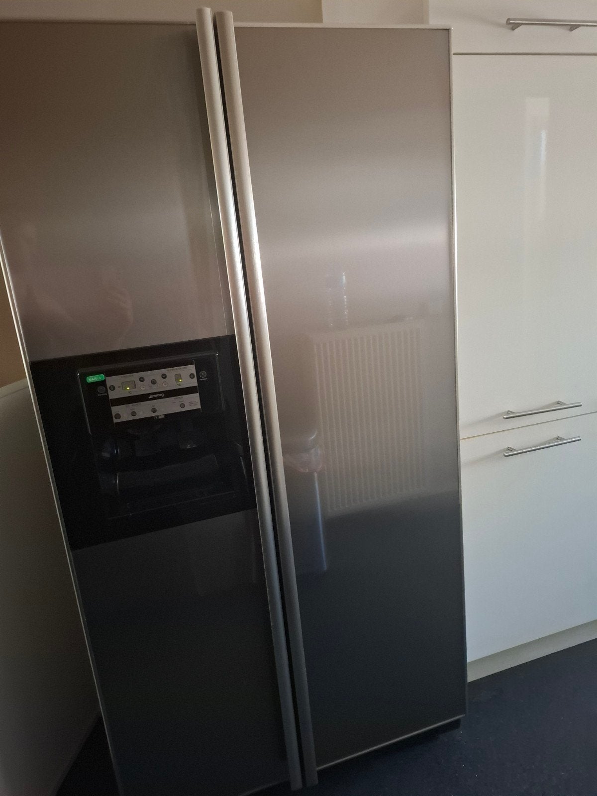 Smeg Amerikaanse koelkast/vriezer, Ophalen