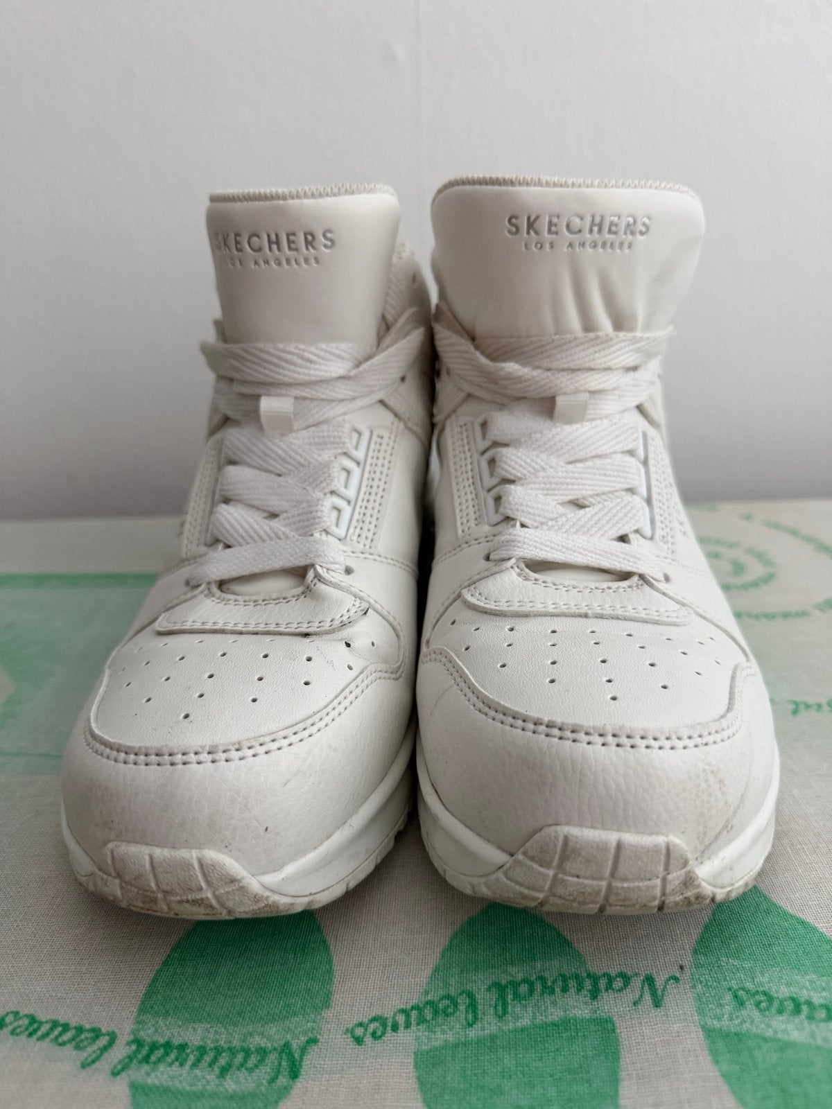 Skechers witte hoge sneakers - Maat 39, Ophalen of Verzenden, Zo goed als nieuw, Wit, Sneakers of Gympen