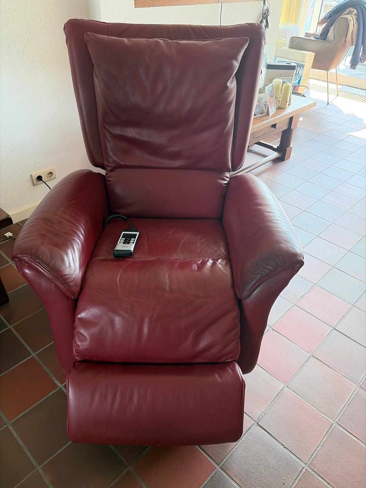 Elektrische relax fauteuil - Hukla, Ophalen, Gebruikt, Minder dan 75 cm, Leer