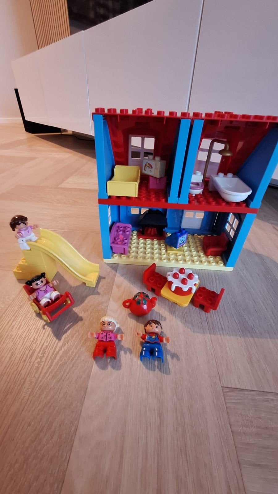 Lego Duplo Familiehuis met figuren en accessoires, Gebruikt, Compleet, Ophalen of Verzenden, Duplo