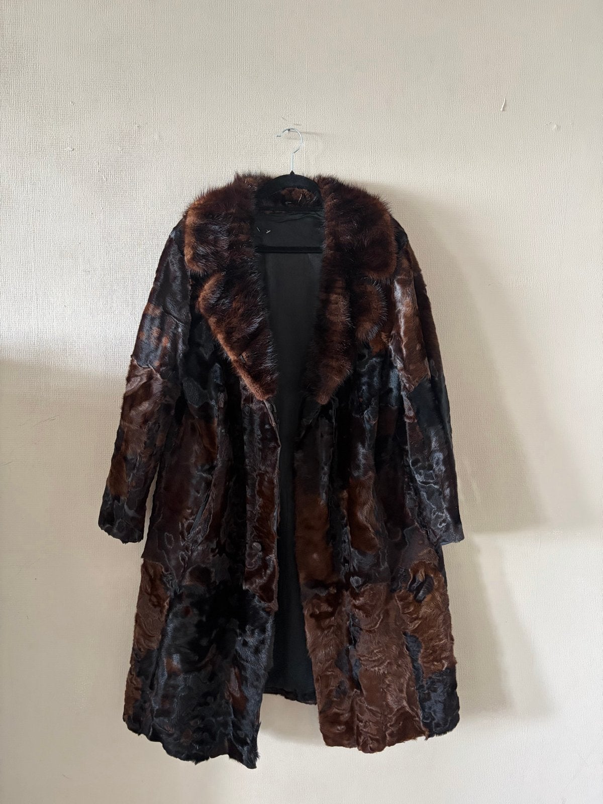 Prachtige vintage bontjas  Heeft wat liefde nodig, Ophalen of Verzenden, Gedragen, Maat 52/54 (L), Bruin