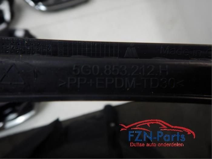 VW Golf 7 Facelift Mistlamp Inleg Rechts (5G0853212), Auto-onderdelen, Ophalen of Verzenden, Gebruikt
