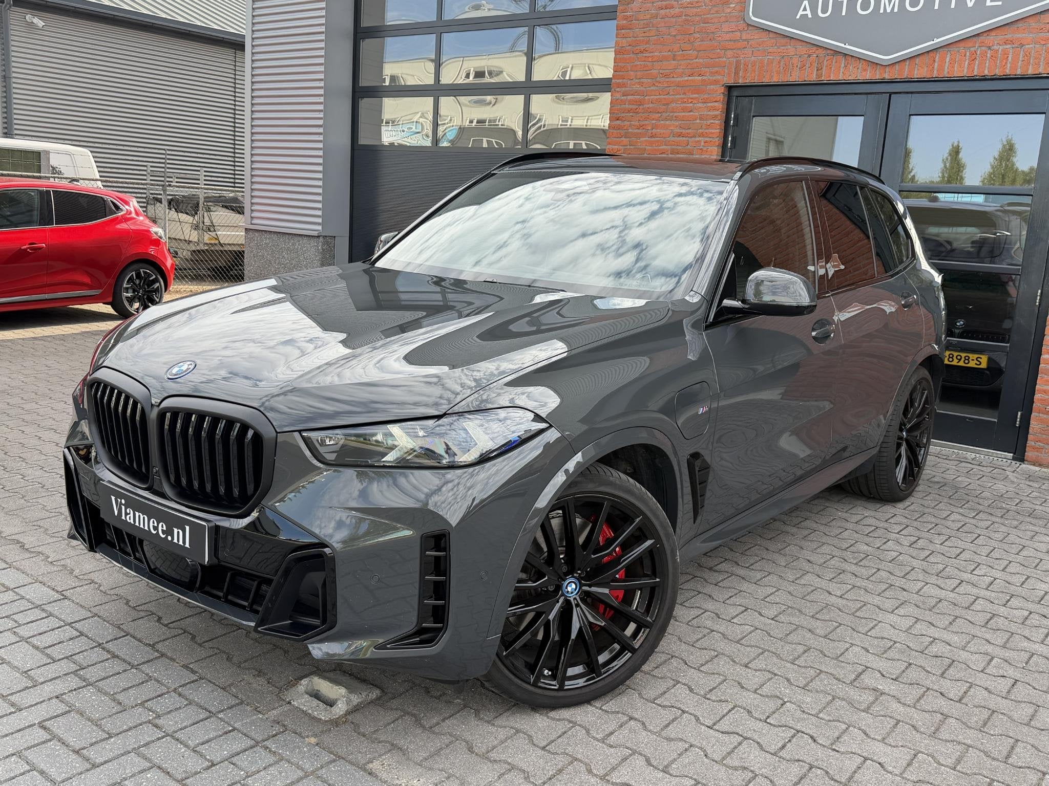 BMW X5 xDrive50e | M-Sport Pro | Exclusive | VOL OPTIES, Auto's, Dealer onderhouden, Gebruikt, 2395 kg, Bedrijf