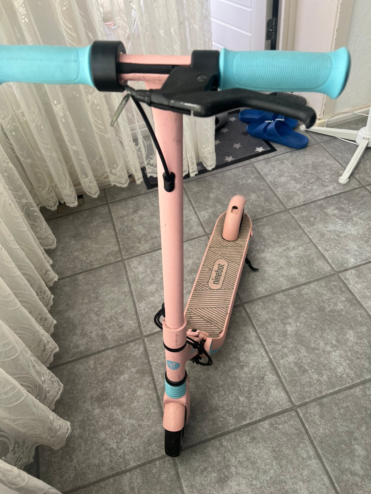 ., Ophalen, Zo goed als nieuw, Elektrische step (E-scooter)