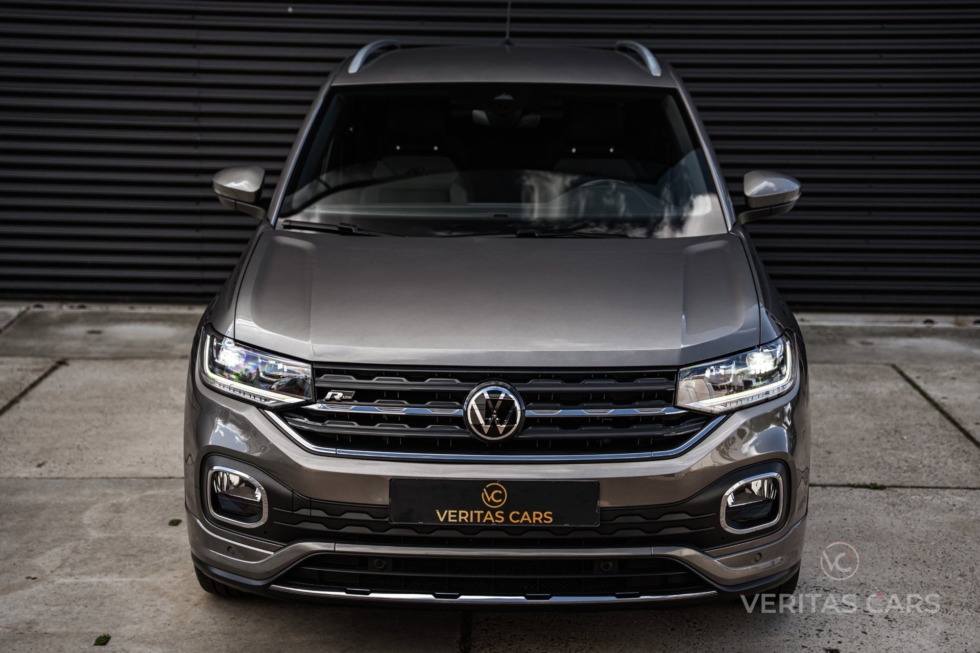 Volkswagen T-Cross 1.0 TSI R-Line 110PK|3x R-line|ACC|IQ-Dri, Auto's, T-Cross, Gebruikt, Euro 6, Bedrijf