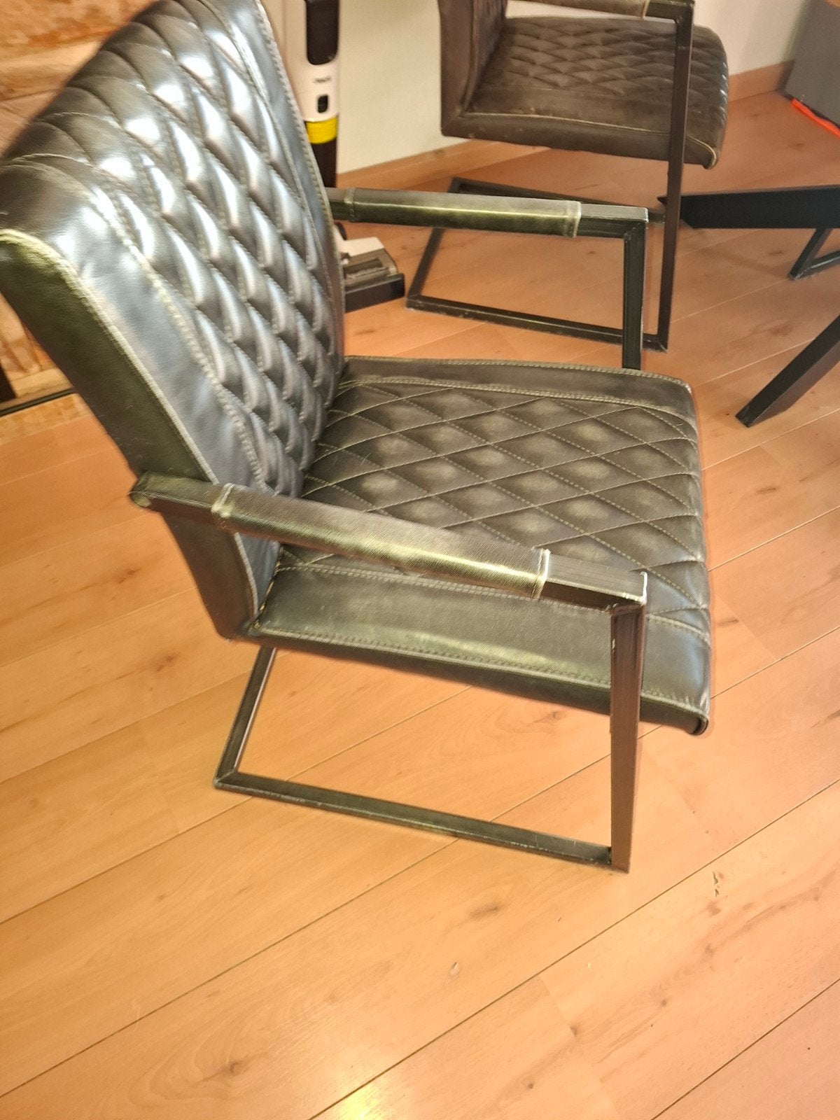 50 euro voor 6 Stijlvolle eetkamerstoel met metalen frame en, Huis en Inrichting, Stoelen, Ophalen, Gebruikt, Modern industrieel