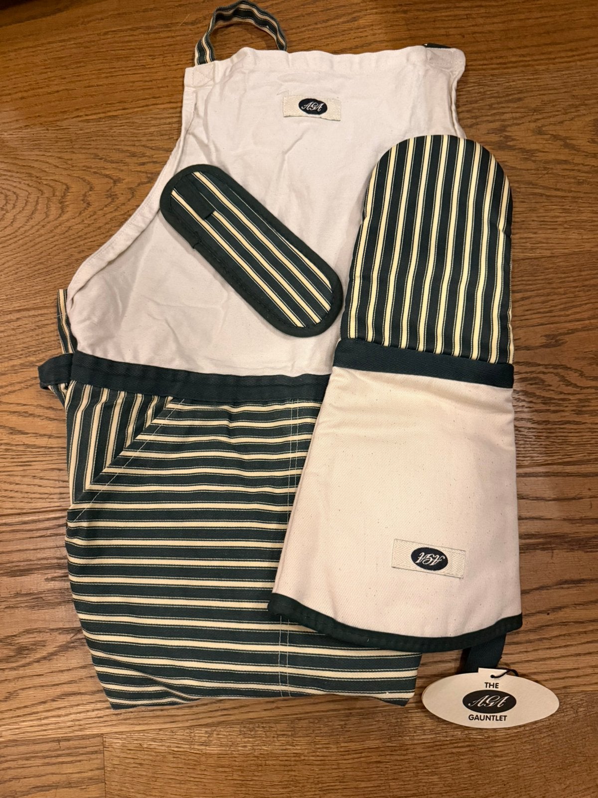 Aga Set, british green, Ophalen of Verzenden, Zo goed als nieuw