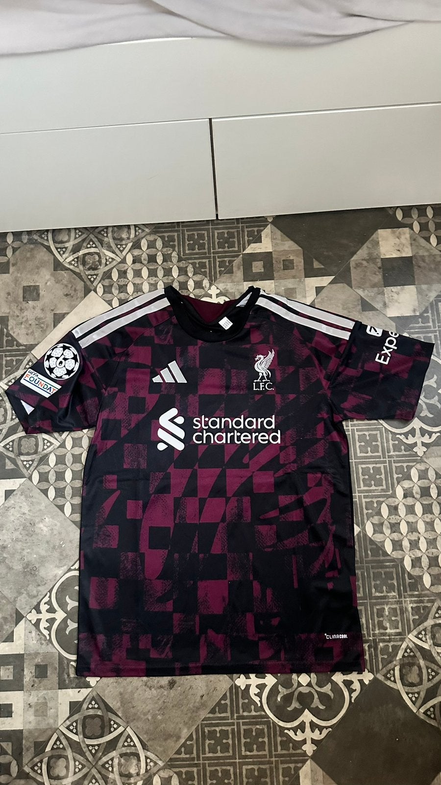 Barcola 29 Liverpool 26/27 Third Kit Size M, Kleding | Heren, Ophalen of Verzenden, Zo goed als nieuw, Maat 48/50 (M), Rood