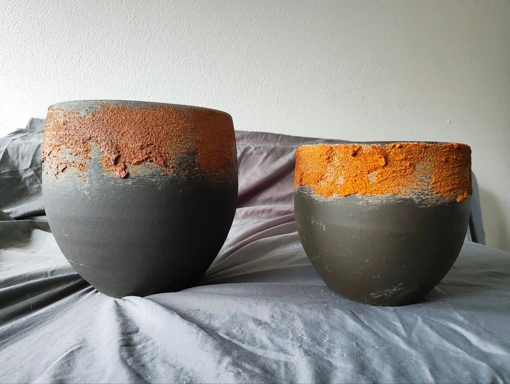 Stoere bloempotten met roest effect - Terra & Zwart, Gebruikt, Rond, Minder dan 40 cm, Balkon