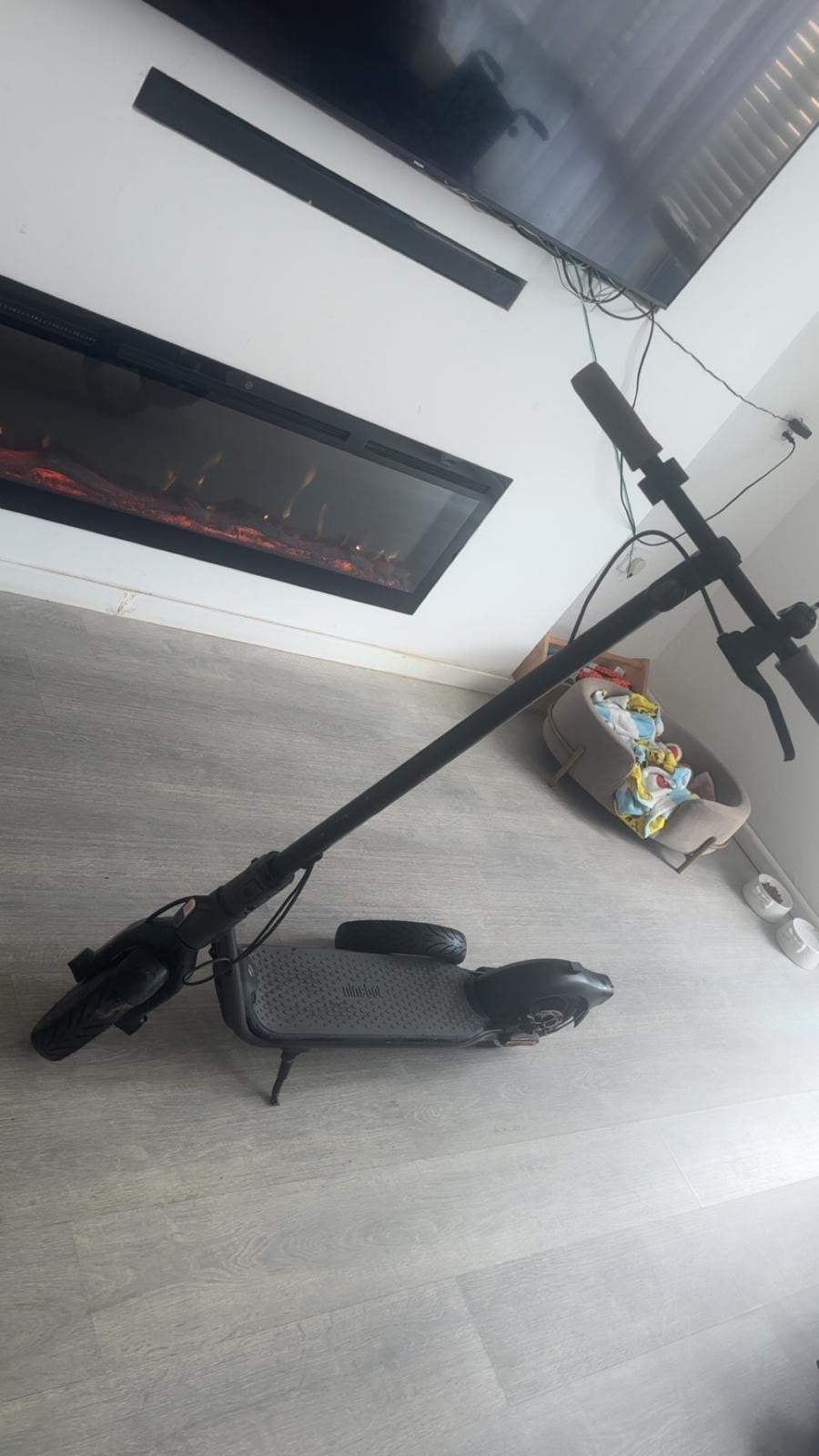 Ninebot elektrische step (E-scooter) met extra band, Ophalen of Verzenden, Gebruikt, Elektrische step (E-scooter)