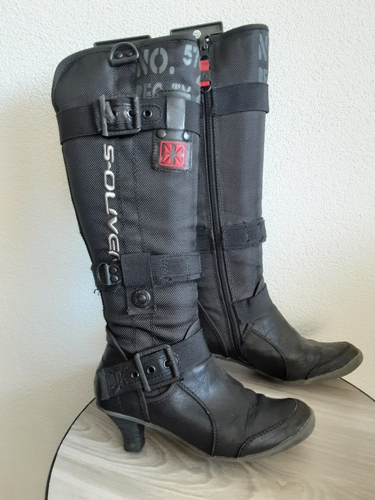 Z.g.a.n laarzen in maat 37., Kleding | Dames, Hoge laarzen, S'Oliver, Ophalen of Verzenden, Zo goed als nieuw
