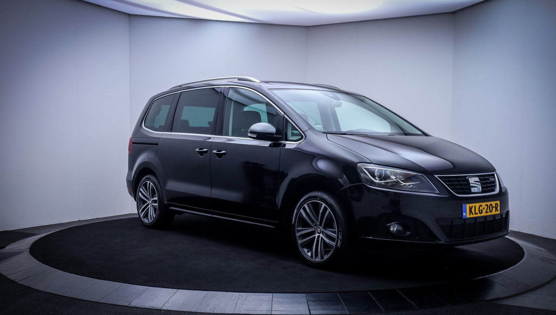 SEAT Alhambra 1.4 TSI 7Pers. FR Intense XENON | MEMORY | CAM, Dealer onderhouden, 15 km/l, Gebruikt, Zwart