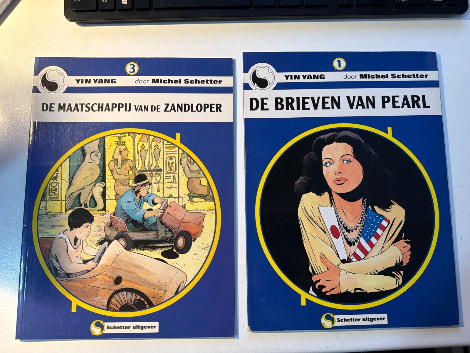 Yin Yang - De Maatschappij van de Zandloper & De Brieven van, Meerdere stripboeken, Ophalen of Verzenden, Zo goed als nieuw