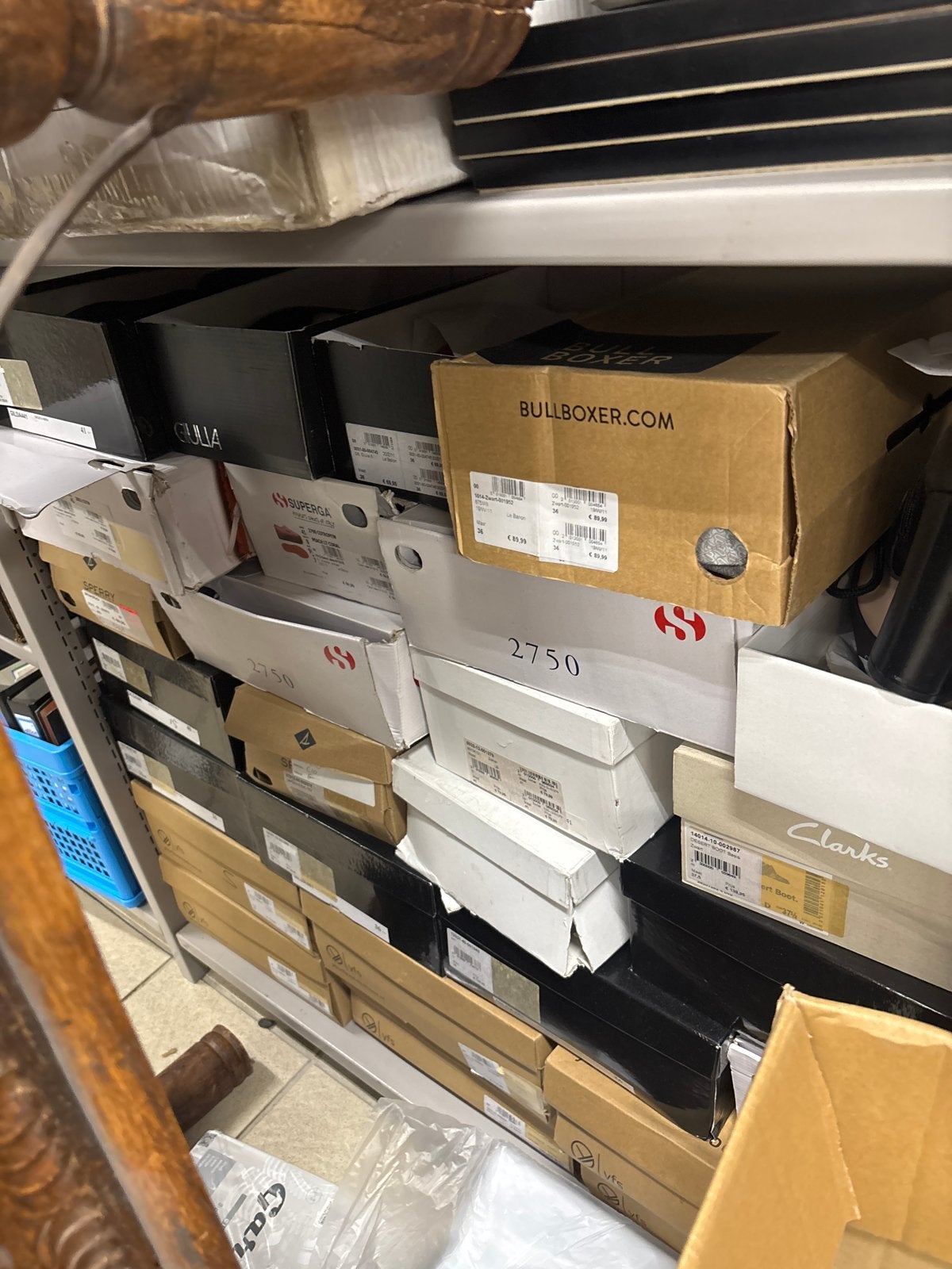 Kleding/schoenen opkoper gezocht, Ophalen, Nieuw, Overige typen