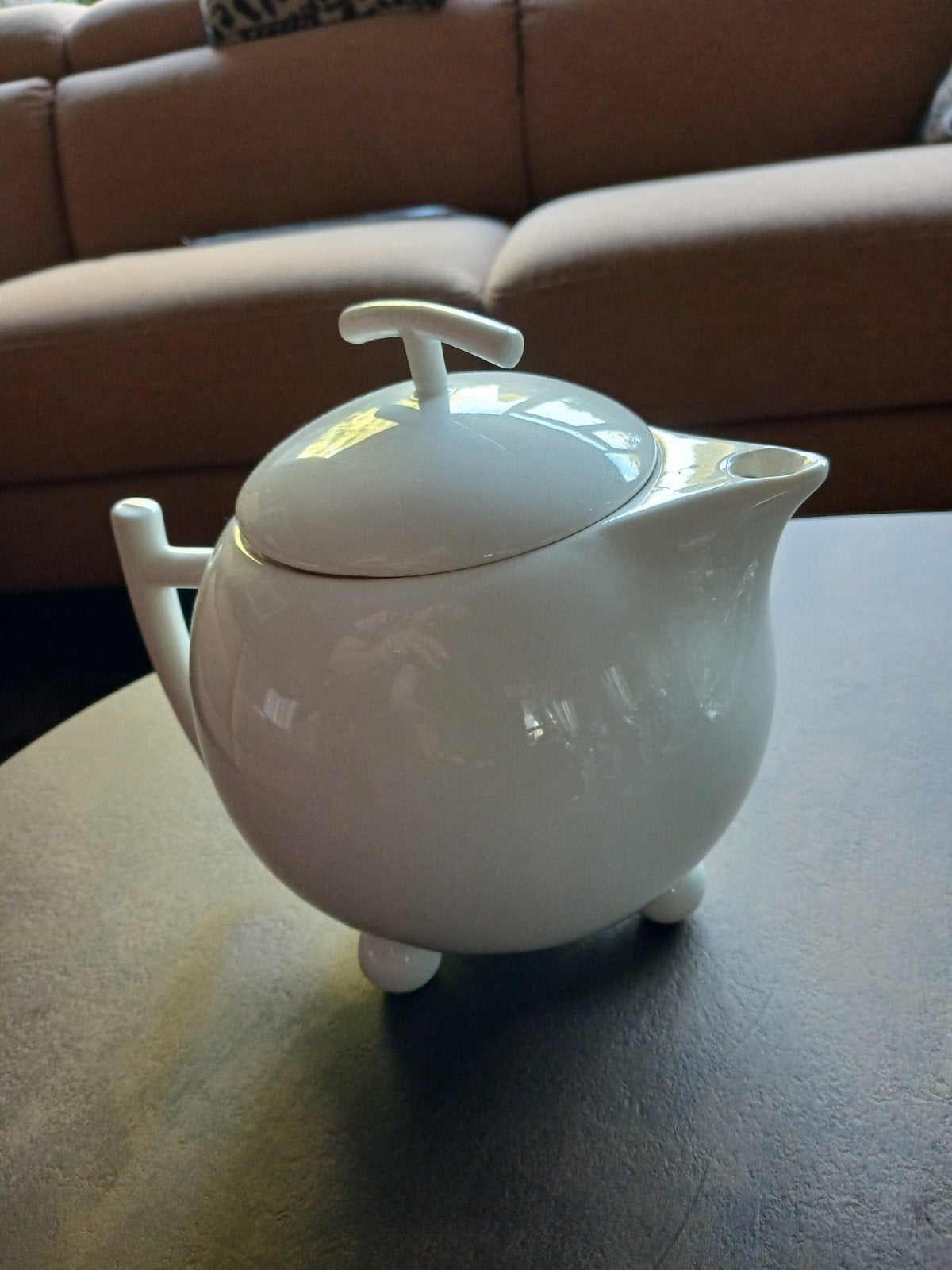 moderne Theepot, Ophalen