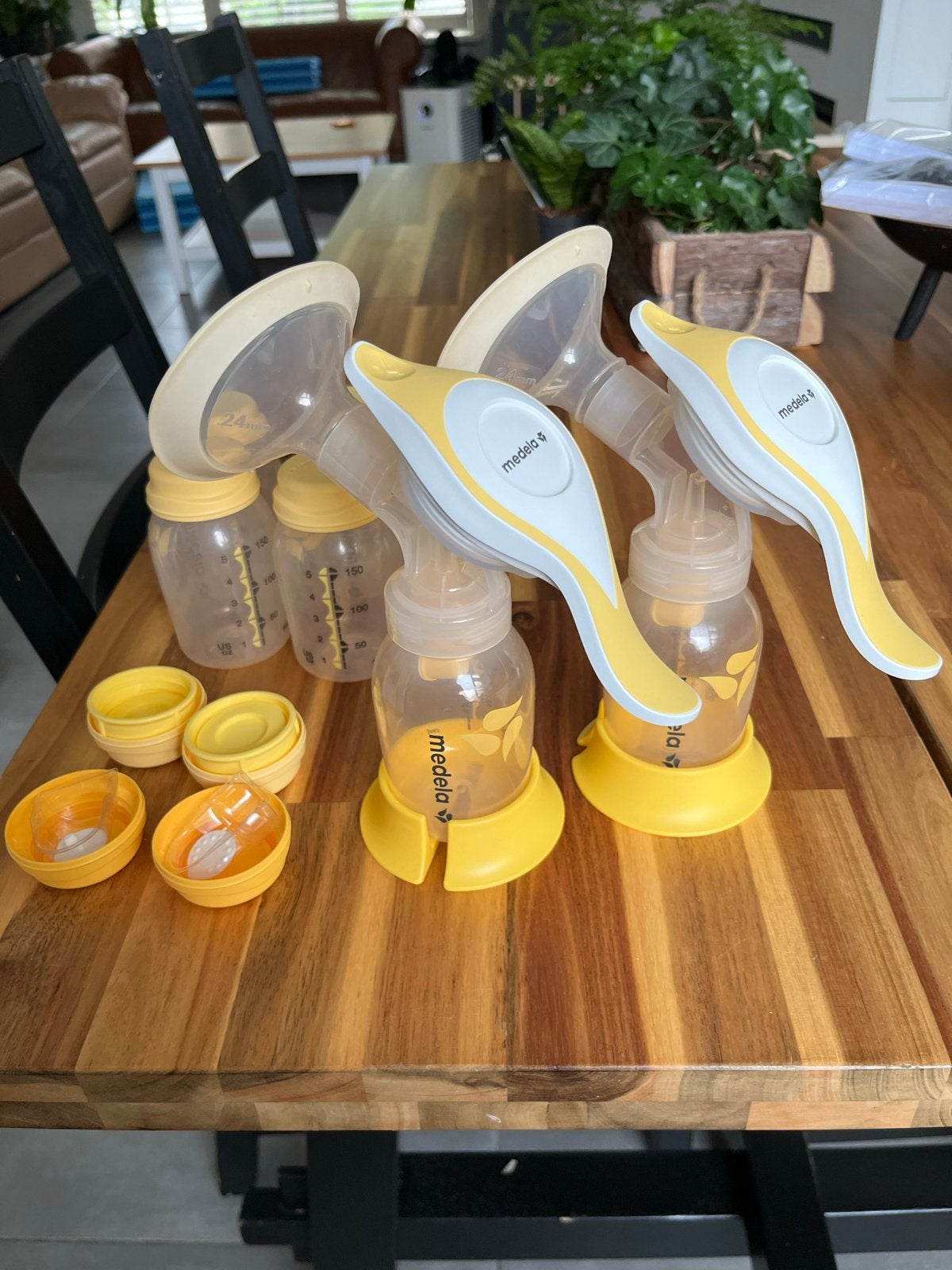 Medela Harmony Handkolf met Flessen en Accessoires, Ophalen, Zo goed als nieuw