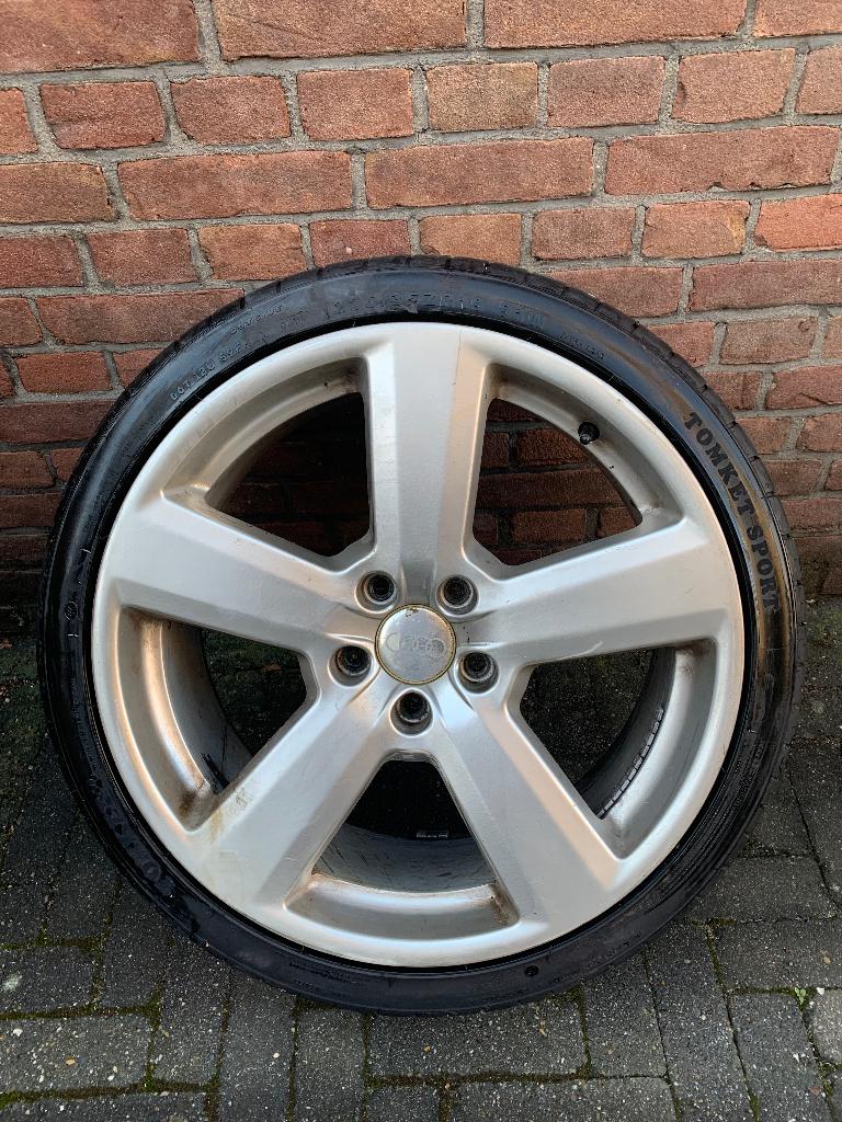 Audi A6 Velgen, Gebruikt, Velg(en), Winterbanden, 235 mm