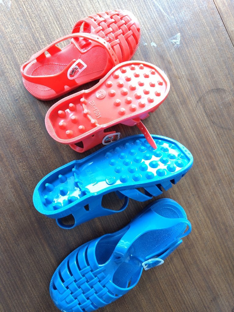 Waterschoenen 29 en 34, Ophalen of Verzenden, Zo goed als nieuw, Kind, Overige typen