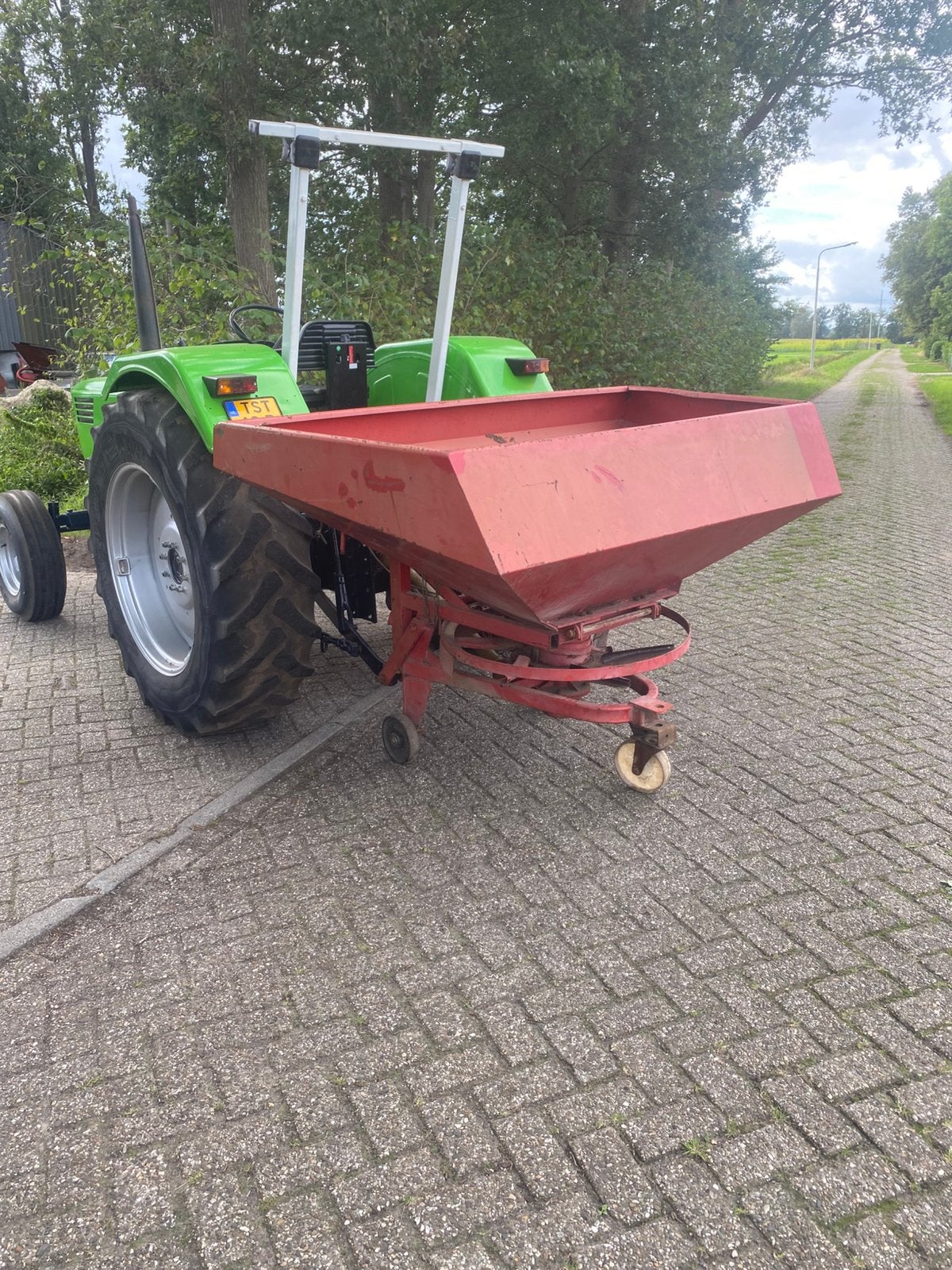 Lely kunstmest strooier, Ophalen, Gewasbescherming en Bemesting